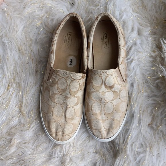 Coach Shoes - Coach nude leather sneaker